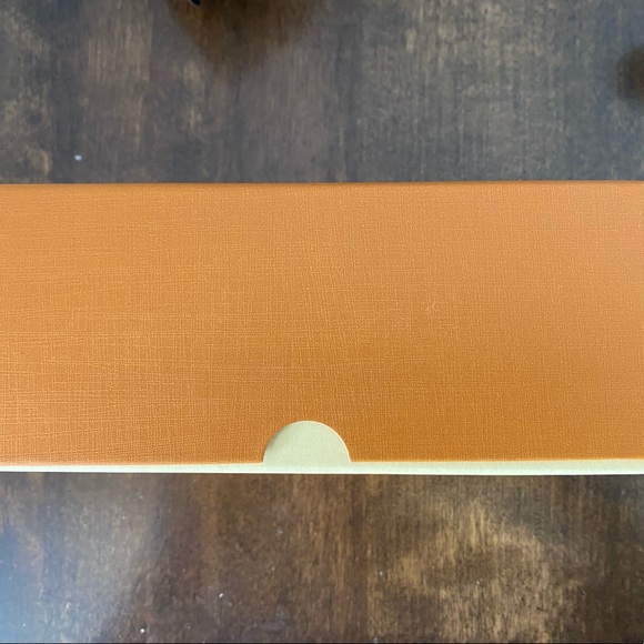 Louis Vuitton Hard Sunglass case/ Pouch/ Cleaning Cloth & Box - Picture 3 of 5